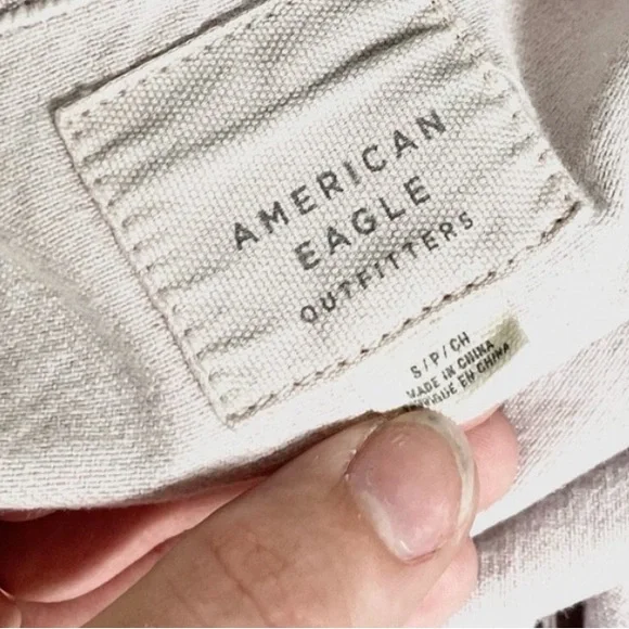 AE Distressed Jean Jacket - Picture 6 of 6